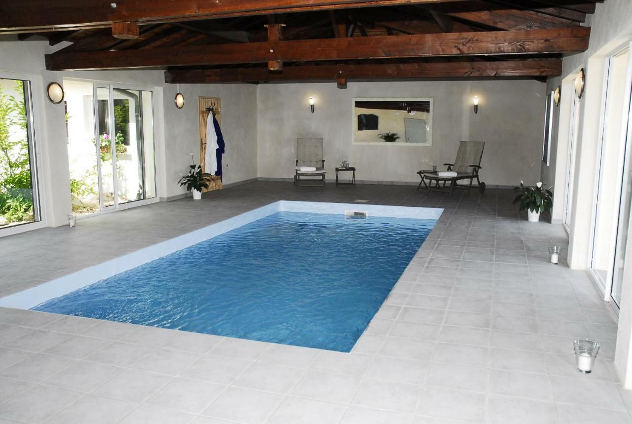 Ferienwohnung Au Pajot Ambax Exterior photo